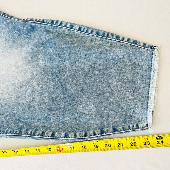 NWOT Torrid Women's Super Soft Denim Jegging Size 30S Light Wash Stretch Raw Hem - Picture 12 of 12